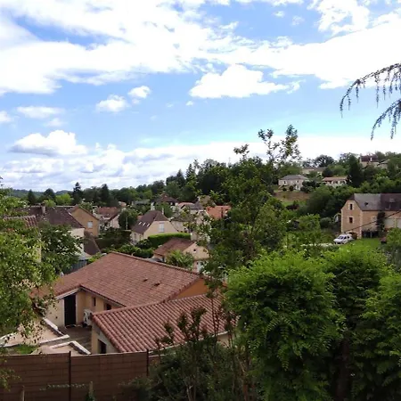 Holiday home Maison Avec Jolie Vue, 5mn A Pied Du Centre *