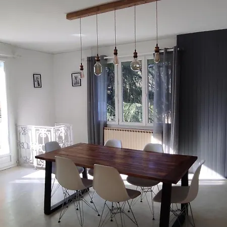 Maison Avec Jolie Vue, 5mn A Pied Du Centre Holiday home