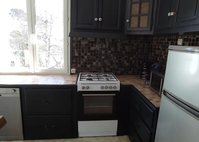 Maison Avec Jolie Vue, 5mn à Pied Du Centre